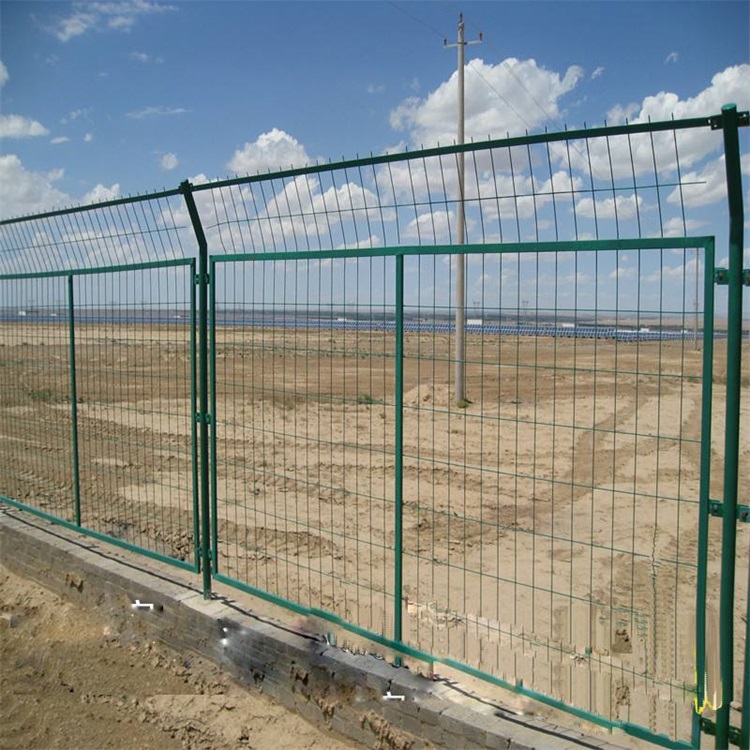 光伏發(fā)電區(qū)隔離網(wǎng)