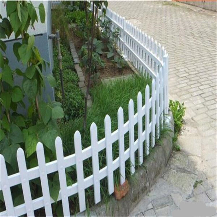 天津PVC草坪護(hù)欄